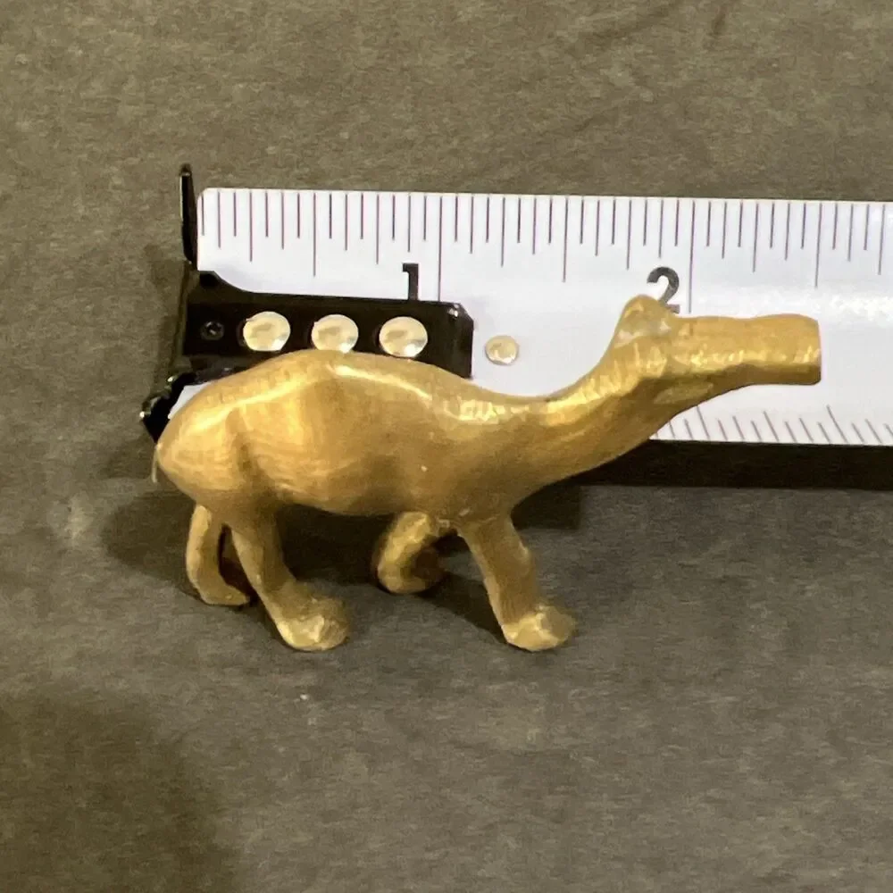 Vintage Small Brass Camel Figure 1-3/4